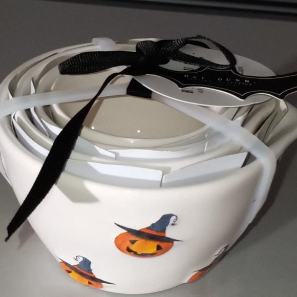 Rae Dunn Halloween Measuring Cup Set New🎃🎃🎃🎃🎃 - Picture 3 of 5